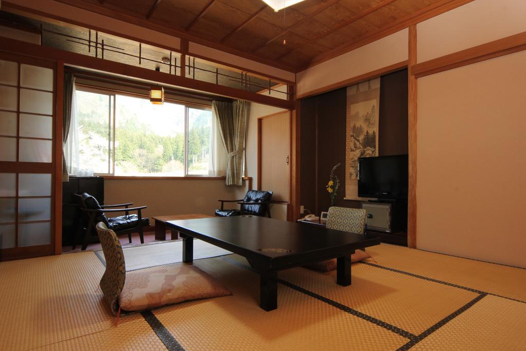 Gokayama Onsen Akaokan Nanto Esterno foto